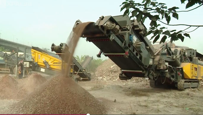  Nghiên cứu thực nghiệm mô hình quan hệ ứng  suất - biến dạng của vật liệu bê tông nhẹ sử dụng hạt cốt liệu nhẹ tái chế từ phế thải xây dựng 
